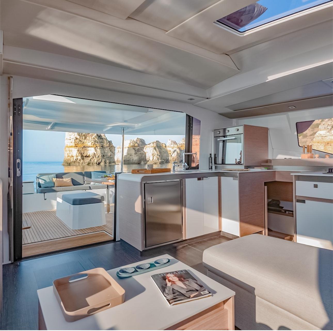 slider 2 Fountaine Pajot Elba 45